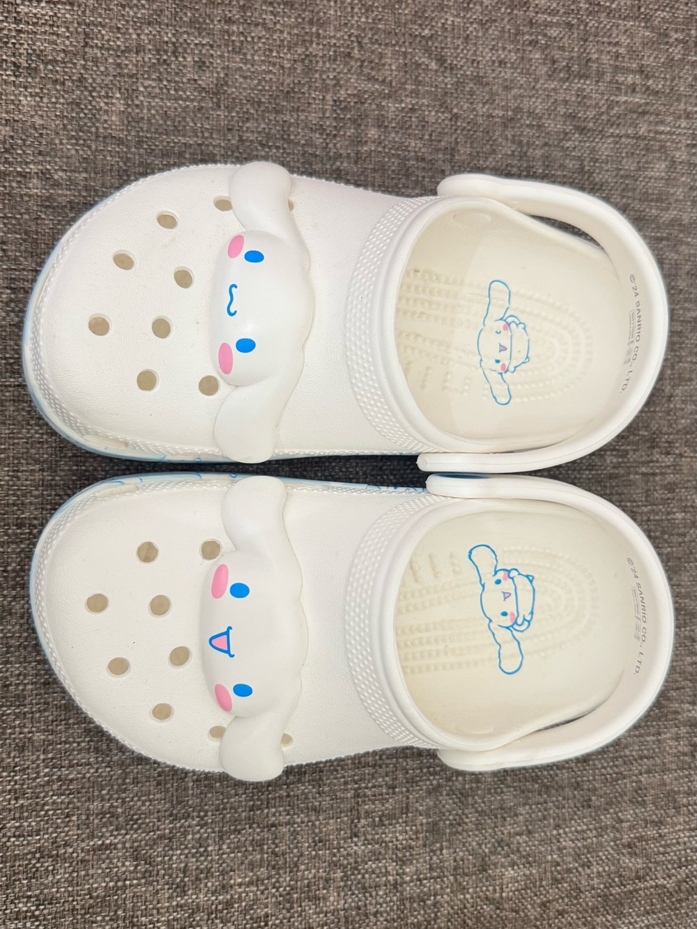 Crocs Cinamoroll Slip-On Clogs size J1